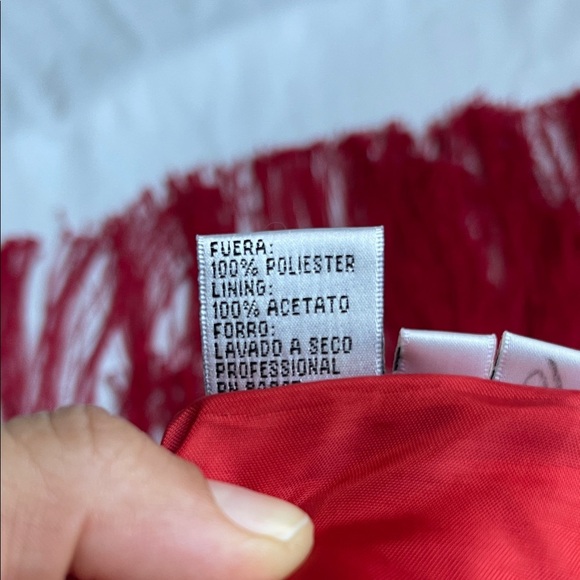 Elegant Skirt for any occasion - Picture 7 of 9